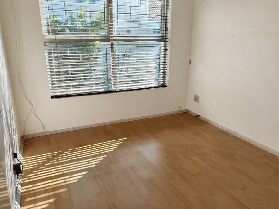 2 Bedroom Property for Sale in Thornton Western Cape